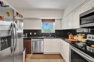 601 SE 5th Ct, Fort Lauderdale, FL 33301 - Photo 7