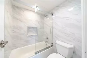 20379 W Country Club Dr, Aventura, FL 33180 - Photo 21