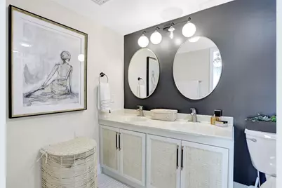 2802  Victoria Way, Unit #E2, Coconut Creek, FL 33066 - Photo 27