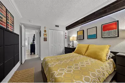 2660 NE 8th Ave, Unit #208, Wilton Manors, FL 33334 - Photo 15