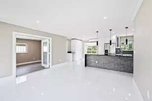 121 Almar Dr, Wilton Manors, FL 33334 - Photo 11