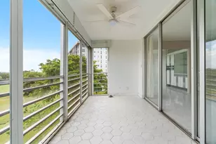 605 Oaks Dr, Pompano Beach, FL 33069 - Photo 9