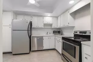 605 Oaks Dr, Pompano Beach, FL 33069 - Photo 19