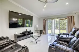 1210 NW 193rd Ave, Pembroke Pines, FL 33029 - Photo 15