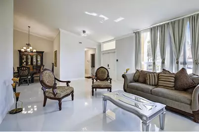 1210 NW 193rd Ave, Pembroke Pines, FL 33029 - Photo 5