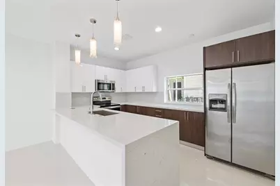 1428 SW 4th Ave, Unit #1428, Fort Lauderdale, FL 33315 - Photo 3