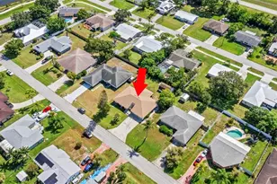 341 NW Curry St, Port Saint Lucie, FL 34983 - Photo 41