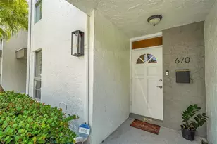 670 Kensington Pl, Wilton Manors, FL 33305 - Photo 1