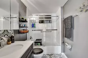 103 Royal Pk Dr, Oakland Park, FL 33309 - Photo 25