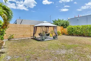 2108 NE 11th Ave, Wilton Manors, FL 33305 - Photo 21