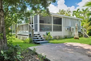 30461 Poinciana Rd, Big Pine Key, FL 33043 - Photo 9