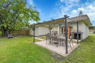 7904 NW 74th Terrace, Tamarac, FL 33321 - Photo 27