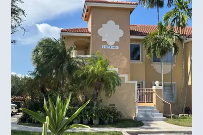 7921 NW 6th St, Unit #201, Pembroke Pines, FL 33024 - Photo 1