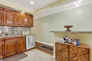 2403 Antigua Cir, Coconut Creek, FL 33066 - Photo 7