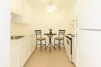 4001  Hillcrest Dr, Unit #407, Hollywood, FL 33021 - Photo 3