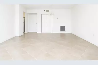 4001  Hillcrest Dr, Unit #407, Hollywood, FL 33021 - Photo 7