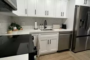 400 Kings Point Dr, Sunny Isles Beach, FL 33160 - Photo 5