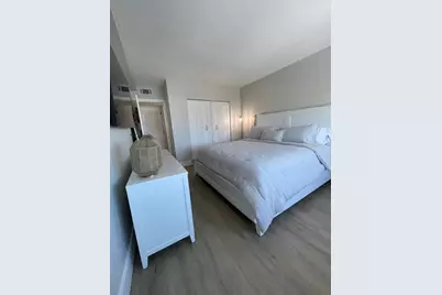 400  Kings Point Dr, Unit #1027, Sunny Isles Beach, FL 33160 - Photo 31