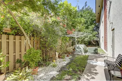 917 NE 16th Ave, Unit #7, Fort Lauderdale, FL 33304 - Photo 19