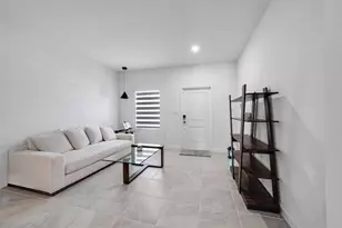 2325 SE 29th Ct, Homestead, FL 33035 - Photo 13