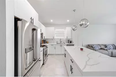 2325 SE 29th Ct., Homestead, FL 33035 - Photo 11