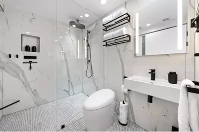 124  11th St, Miami Beach, FL 33139 - Photo 17