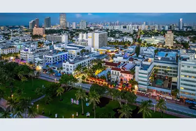 124  11th St, Miami Beach, FL 33139 - Photo 73