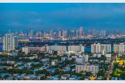 124  11th St, Miami Beach, FL 33139 - Photo 75