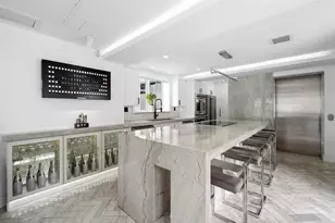 124 11th St, Miami Beach, FL 33139 - Photo 11