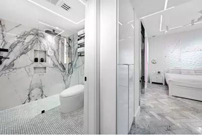 124  11th St, Miami Beach, FL 33139 - Photo 21