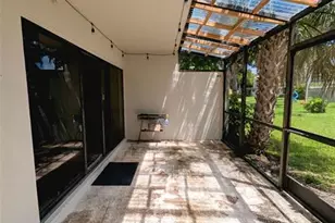 6594 Racquet Club Dr, Fort Lauderdale, FL 33319 - Photo 35