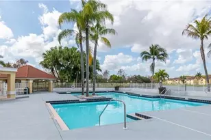 12540 Vista Isles Dr, Plantation, FL 33325 - Photo 11
