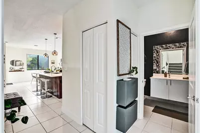 8001 NW 41st St, Unit #F-109, Doral, FL 33166 - Photo 11