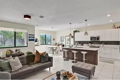 8001 NW 41st St, Unit #F-109, Doral, FL 33166 - Photo 13