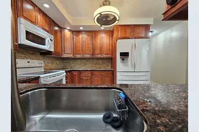 9245  Flynn Cir, Unit #8, Boca Raton, FL 33496 - Photo 17