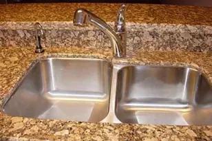 2205 S Cypress Bend Dr, Pompano Beach, FL 33069 - Photo 5