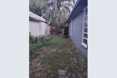 7024 NW 63 Street, Tamarac, FL 33321 - Photo 13