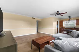 2015 NE 32nd Ct, Pompano Beach, FL 33064 - Photo 25