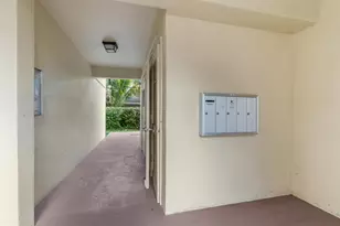 2015 NE 32nd Ct, Pompano Beach, FL 33064 - Photo 53