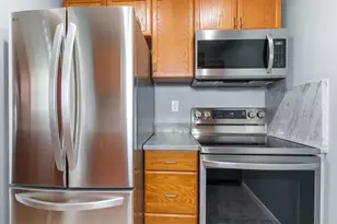 2015 NE 32nd Ct, Pompano Beach, FL 33064 - Photo 3