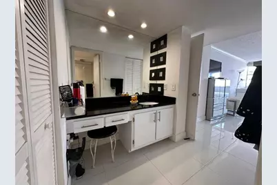 1880 S Ocean Dr, Unit #Ts705, Hallandale Beach, FL 33009 - Photo 7