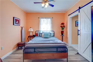 1870 NW 19th St, Miami, FL 33125 - Photo 13