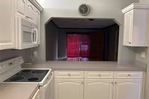 1100 Pine Dr, Pompano Beach, FL 33060 - Photo 7