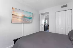 2660 NE 8th Ave, Wilton Manors, FL 33334 - Photo 9