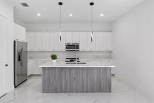 4421 SW 123rd Ln, Davie, FL 33330 - Photo 9