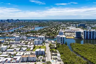 715 Bayshore Dr, Fort Lauderdale, FL 33304 - Photo 81