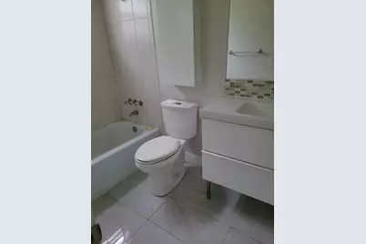 4805 NW 35th St, Unit #L-416, Lauderdale Lakes, FL 33319 - Photo 7