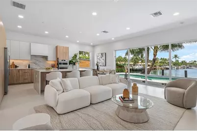 171 SE 4th Ct, Pompano Beach, FL 33060 - Photo 7