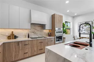 171 SE 4th Ct, Pompano Beach, FL 33060 - Photo 13