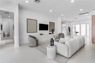 171 SE 4th Ct, Pompano Beach, FL 33060 - Photo 5